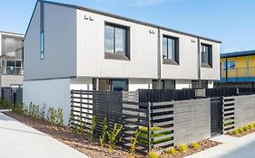 Cbd 2 Bed 2 Bath With Free Parking